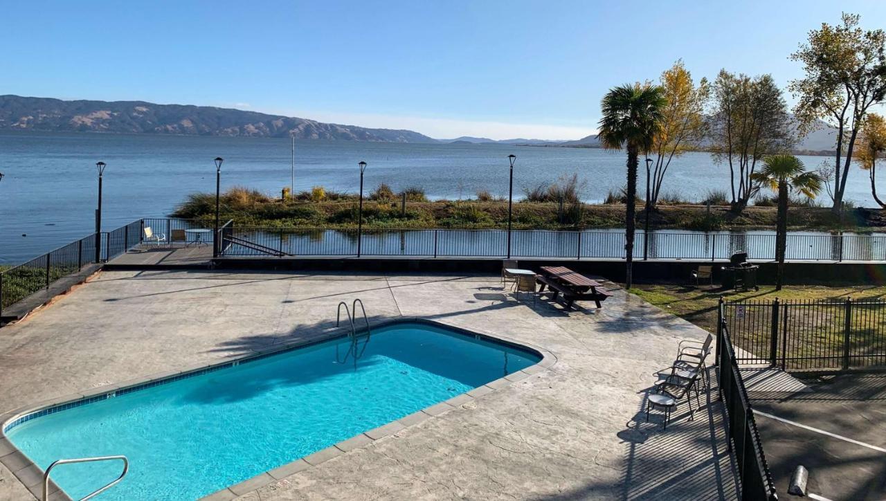 Anchorage Inn Lakeport Екстериор снимка