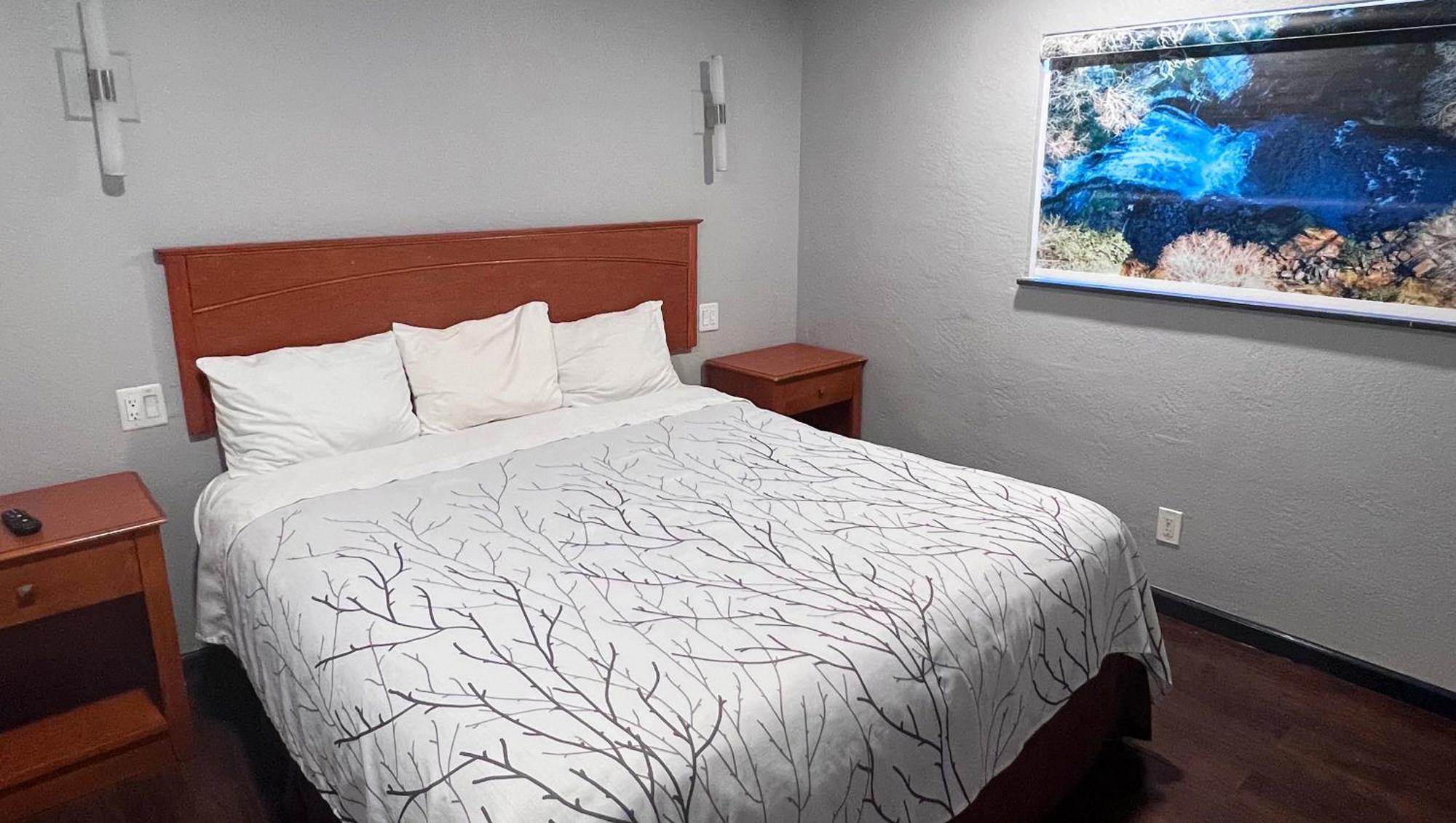 Anchorage Inn Lakeport Екстериор снимка